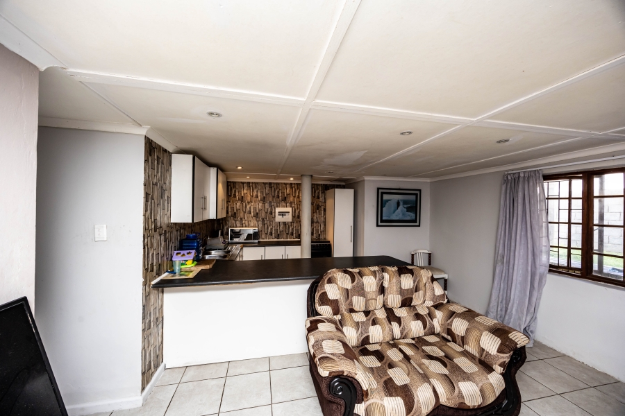 6 Bedroom Property for Sale in Kaysers Beach Eastern Cape